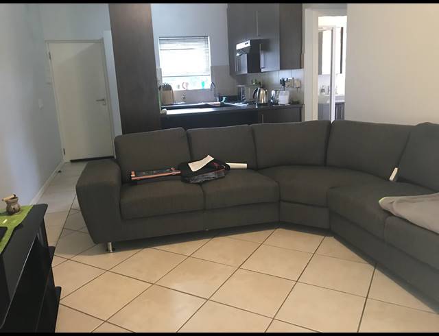 1 BEDROOM APARTMENT TO LET IN LONEHILL